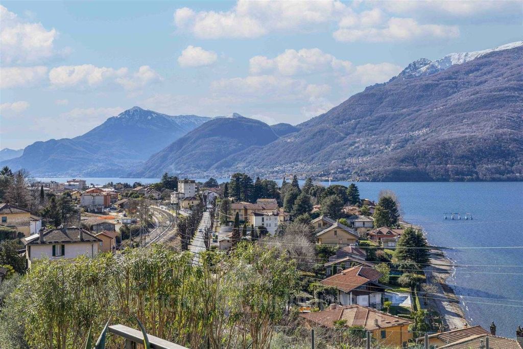 Apartment in Dervio - More
