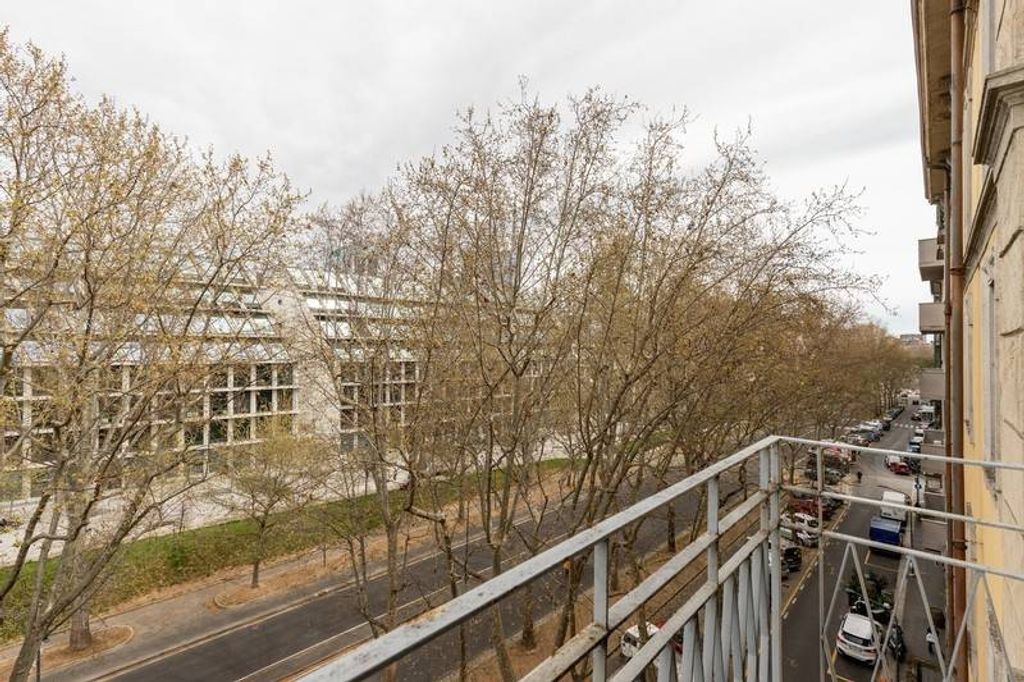 3 room luxury Flat for sale in Viale Francesco Crispi, 15, Milan, Lombardy - Vista 6