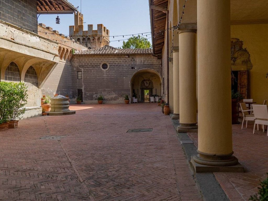 Château · Castle in Montespertoli