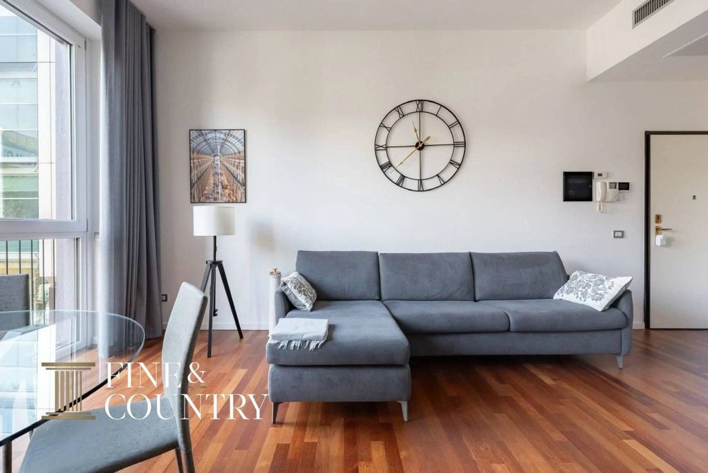 Luxury Apartment for sale in Milan, Italy - Vista 6