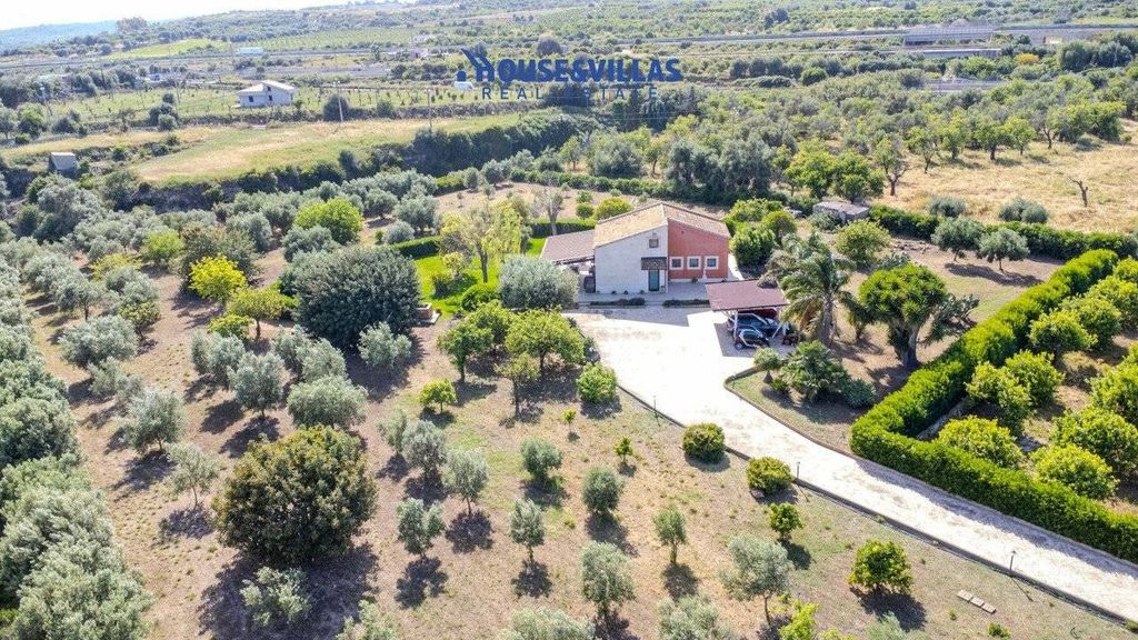 Casa – Avola - Altro