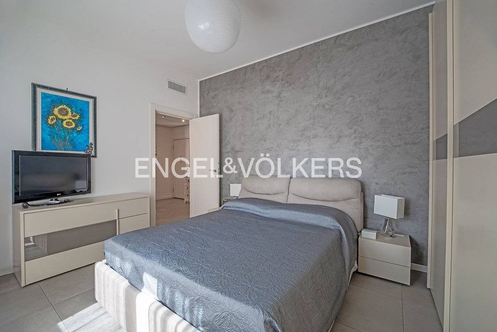4 room luxury Apartment for sale in Via Francesco Primaticcio, 217, Milan, Lombardy - Vista 6