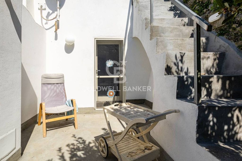 House in Amalfi - More