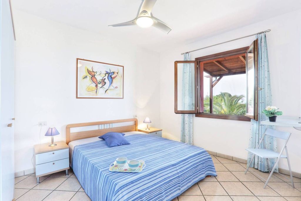 House in Capoliveri - More