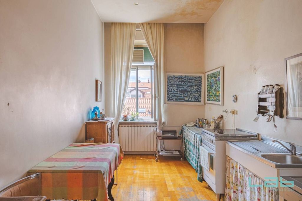 3 room luxury Flat for sale in Via Milano, 18, Trieste, Friuli Venezia Giulia - View 6