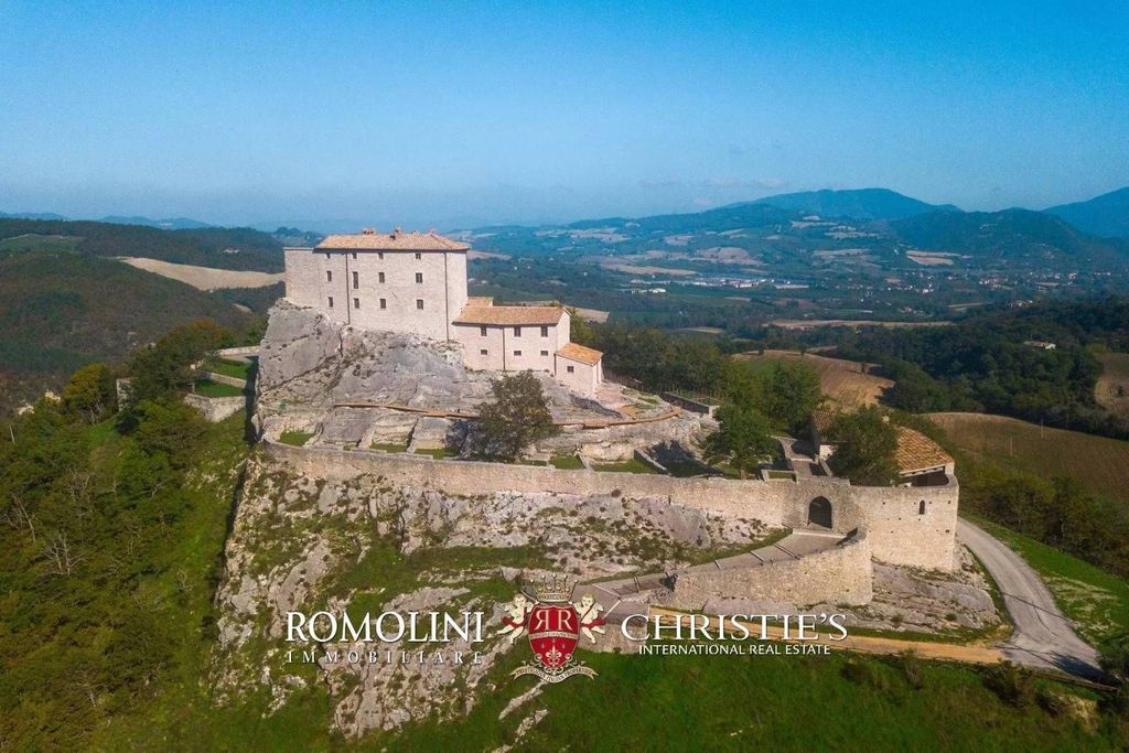 Château · Castle in Cagli