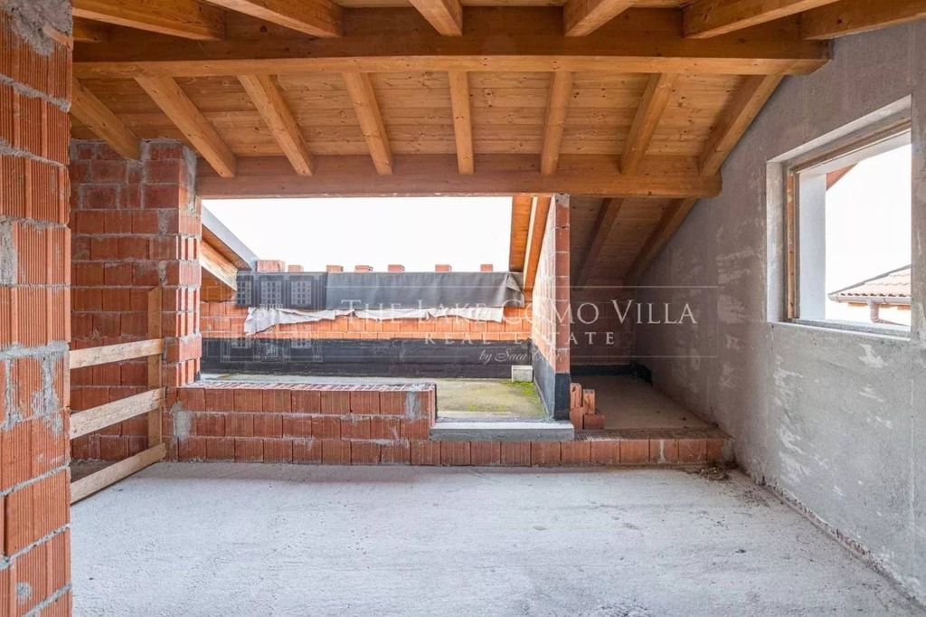 Casa – Lezzeno - Altro