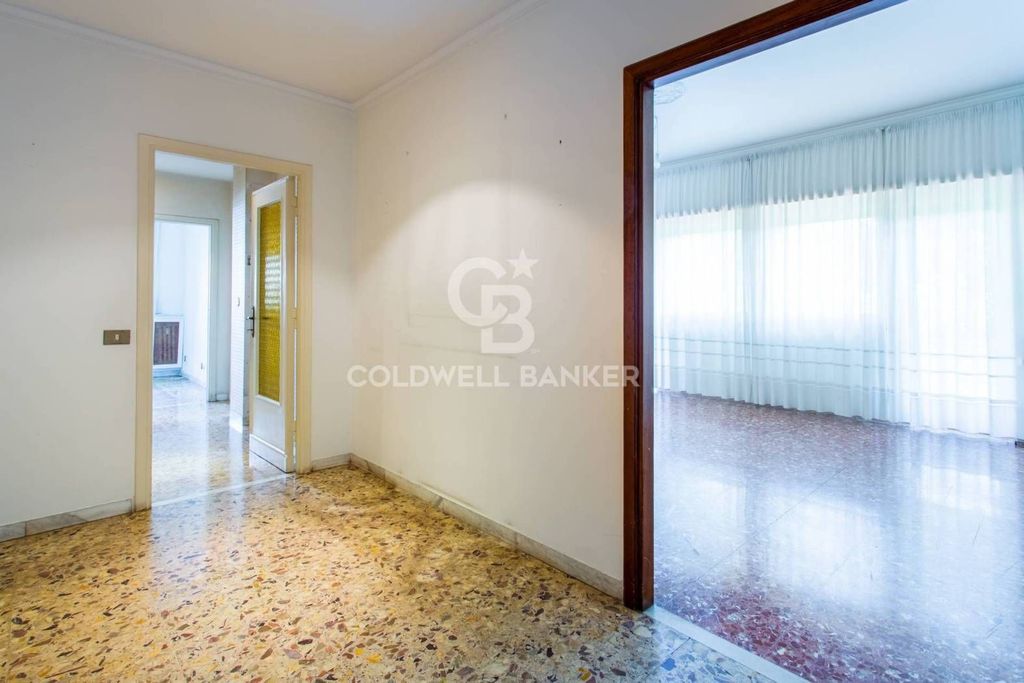 Luxury Apartment for sale in Via Giulio Aristide Sartorio, 105, Rome, Latium - Altro