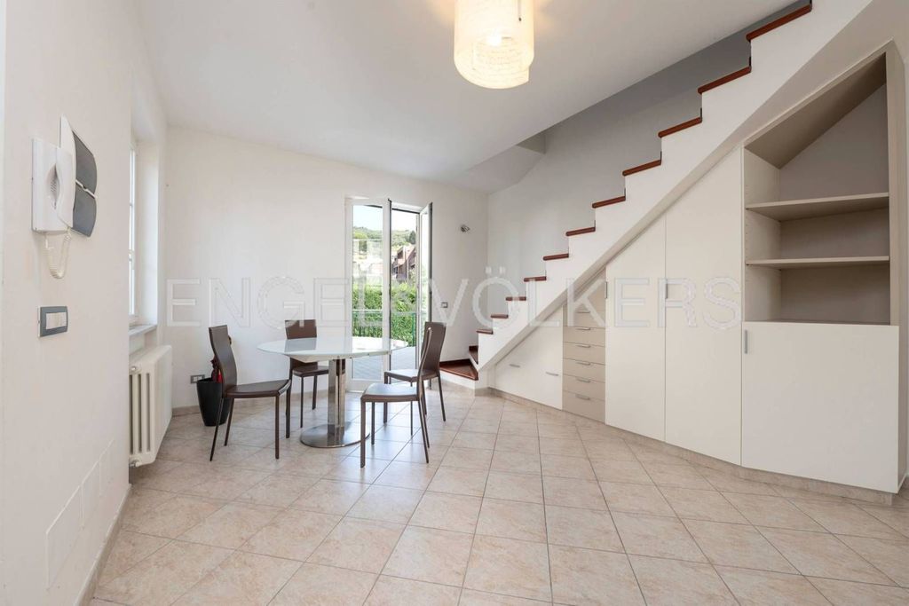 5 room luxury Apartment for sale in Via Piacenza, 219, Chiavari, Liguria - Altro