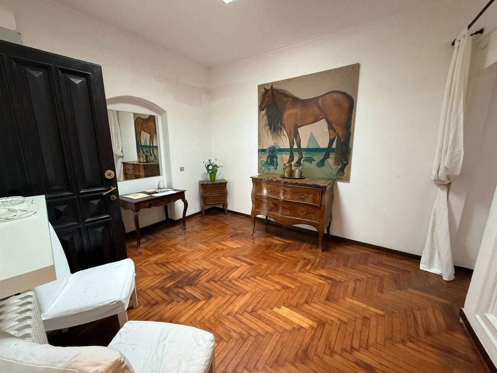 3 room luxury Apartment for rent in Via Franco Alfano, Naples, Campania - Altro