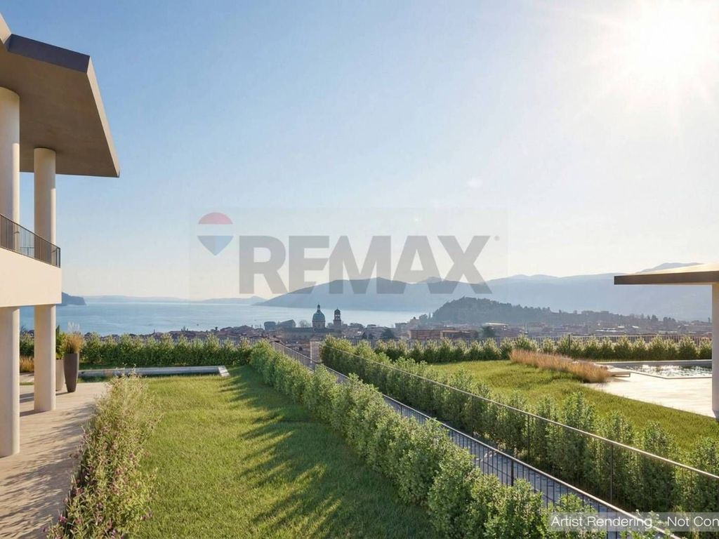 4 room luxury Apartment for sale in Corso Italia, Verbania, Piedmont - Altro