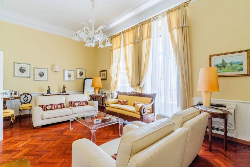 4 bedroom luxury Flat for sale in Vincenzo Longo, 5, Castellana Grotte, Bari, Apulia - Altro