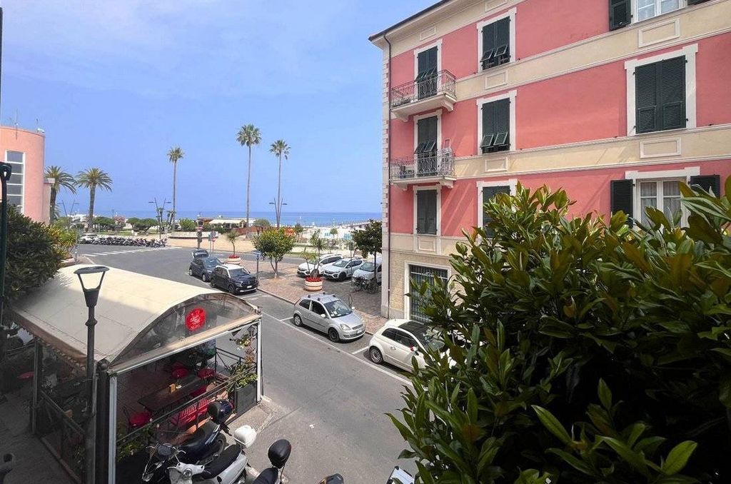 Apartment in Ceriale - Altro
