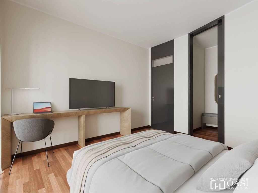 Luxury Flat for sale in Viale Luigi Majno, Milan, Lombardy - Altro