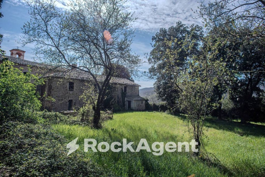 Château · Castle in Baschi