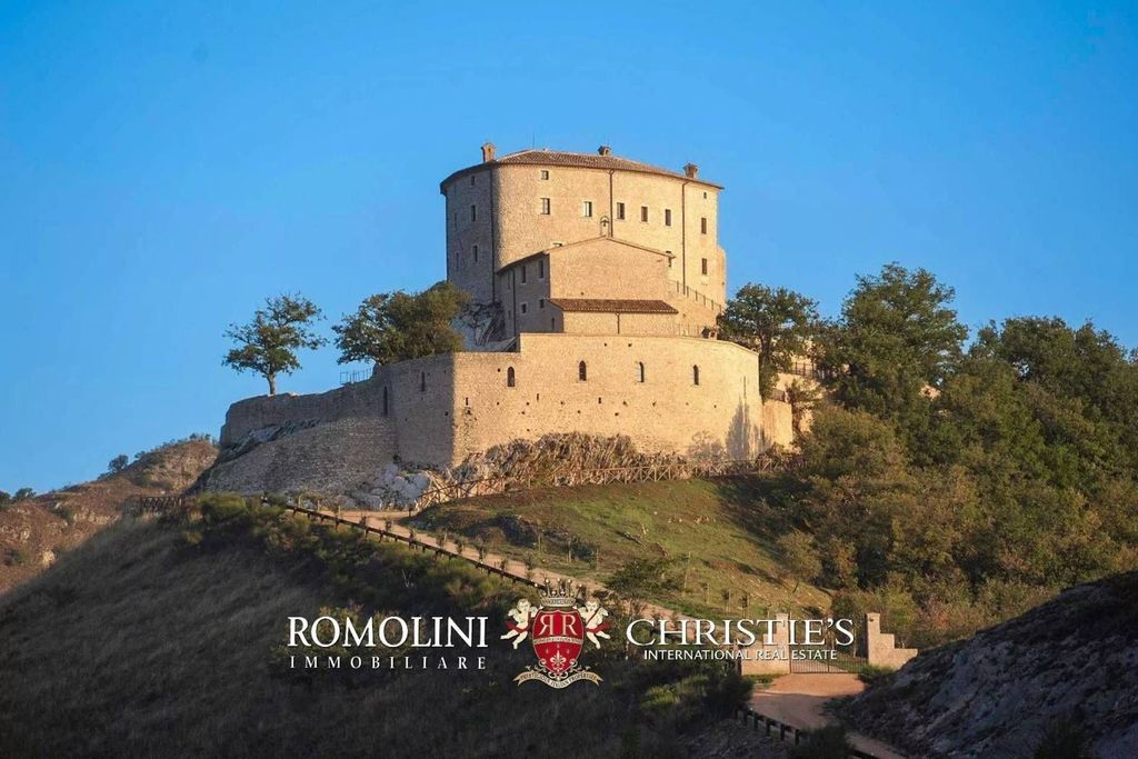 Château · Castle in Cagli