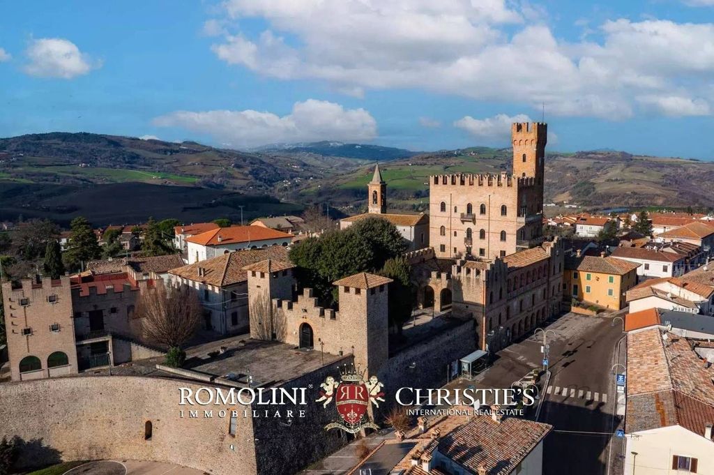 Château · Castle in Tavoleto