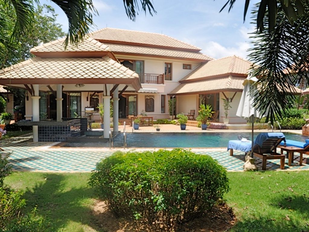 Luxury 4 Bedroom Villa For Sale In Laguna, Phuket Province - 10040580 ...