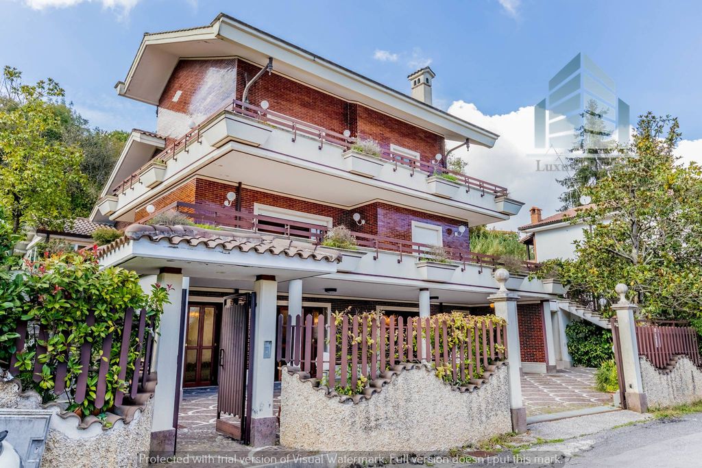 villa-chalet-de-458-m2-en-venta-en-via-amedeo-quaresima-san-vito