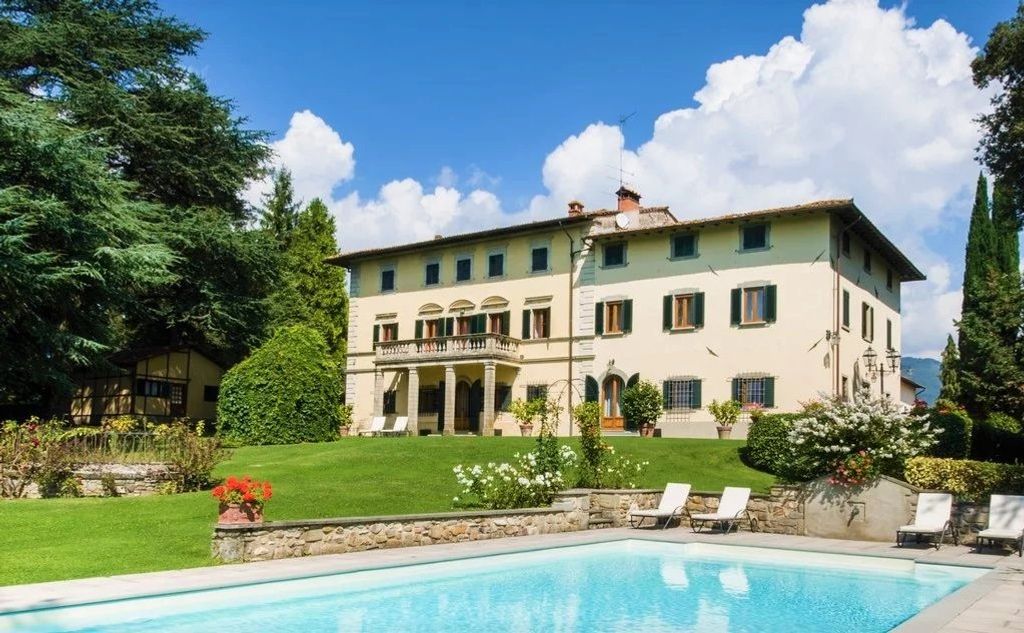 Villa di 3000 mq in vendita Vicchio, Toscana