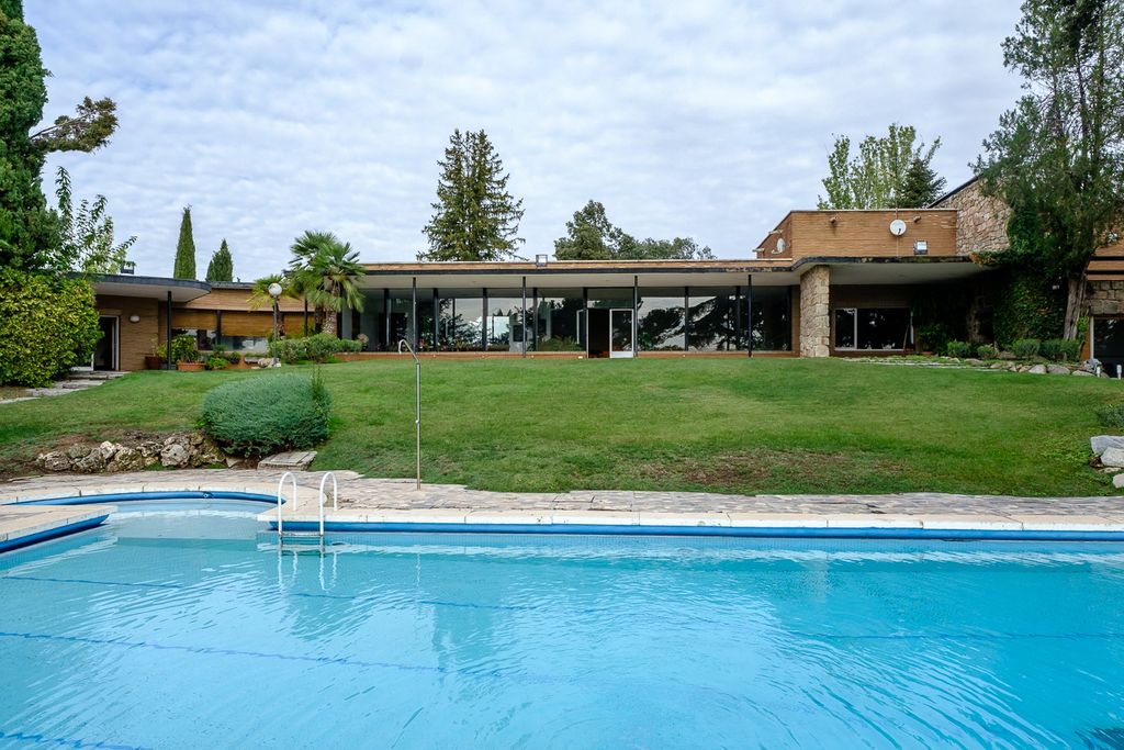 7 bedroom luxury House for sale in La Moraleja, Madrid, Province of