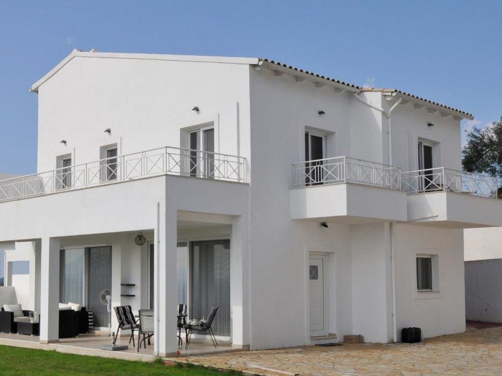 3 bedroom luxury Villa for sale in Gouvia, Corfu, Nomós Kerkýras