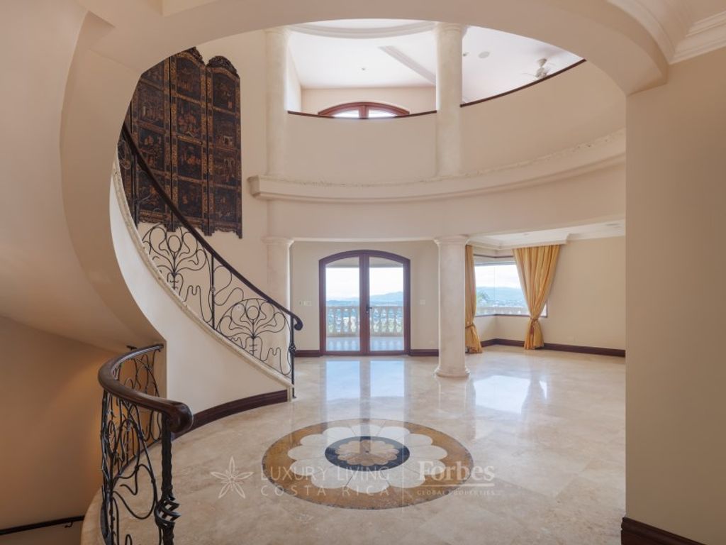 Роскошный дом 827 м2 в продажа Pozos, Коста-Рика