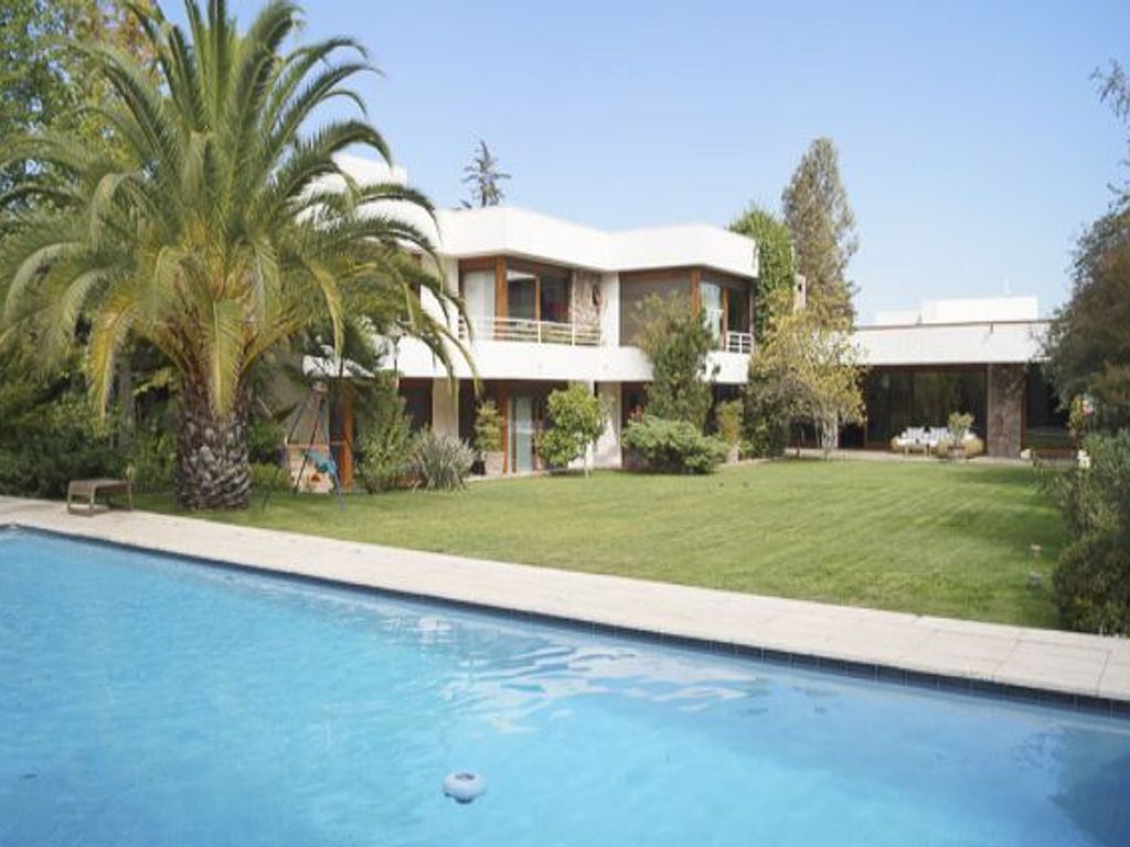 Vivienda exclusiva de obra nueva de 646 m2 en venta Santiago de Chile