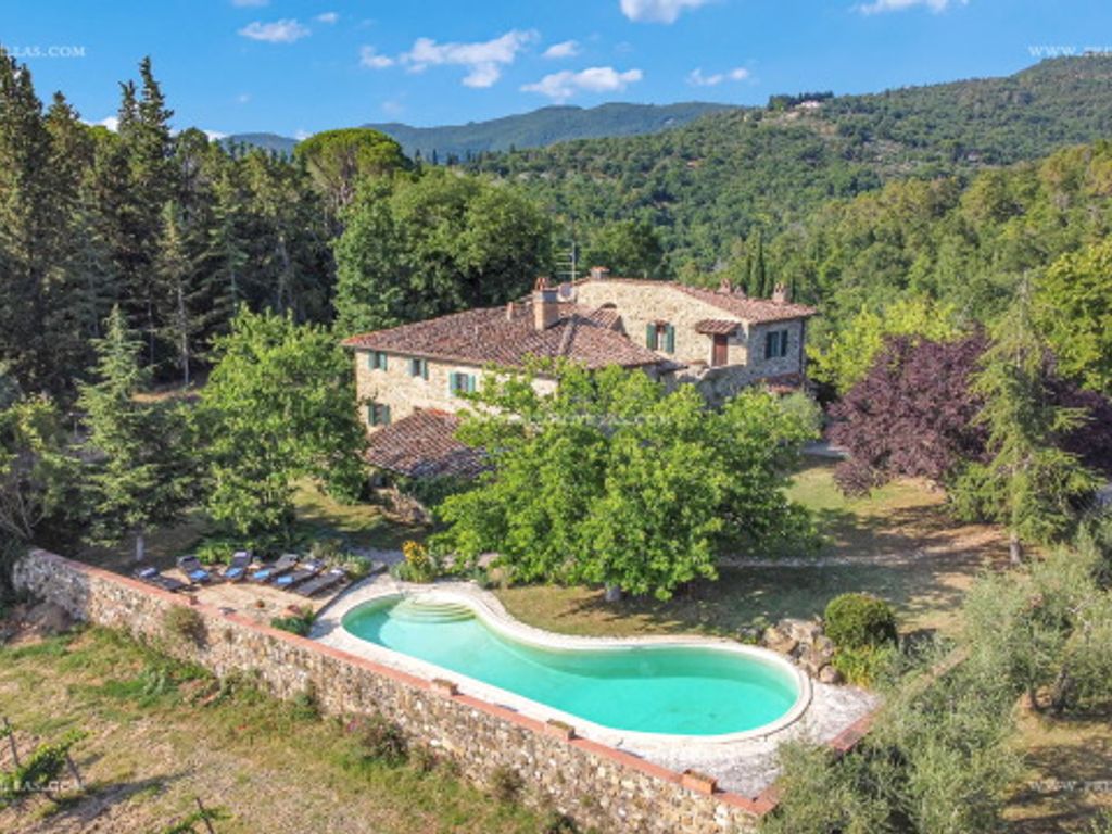 Exclusive country house for sale in Greve in Chianti, Florence, Tuscany