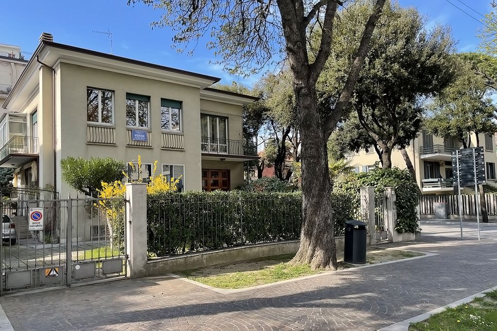 Prestigioso appartamento di 186 m² in vendita Principe Amedeo, Rimini