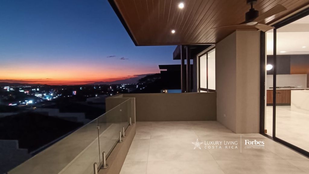 Эксклюзивный Особняк 495 м2 в Продажа Pozos, Santa Ana, Provincia de San José