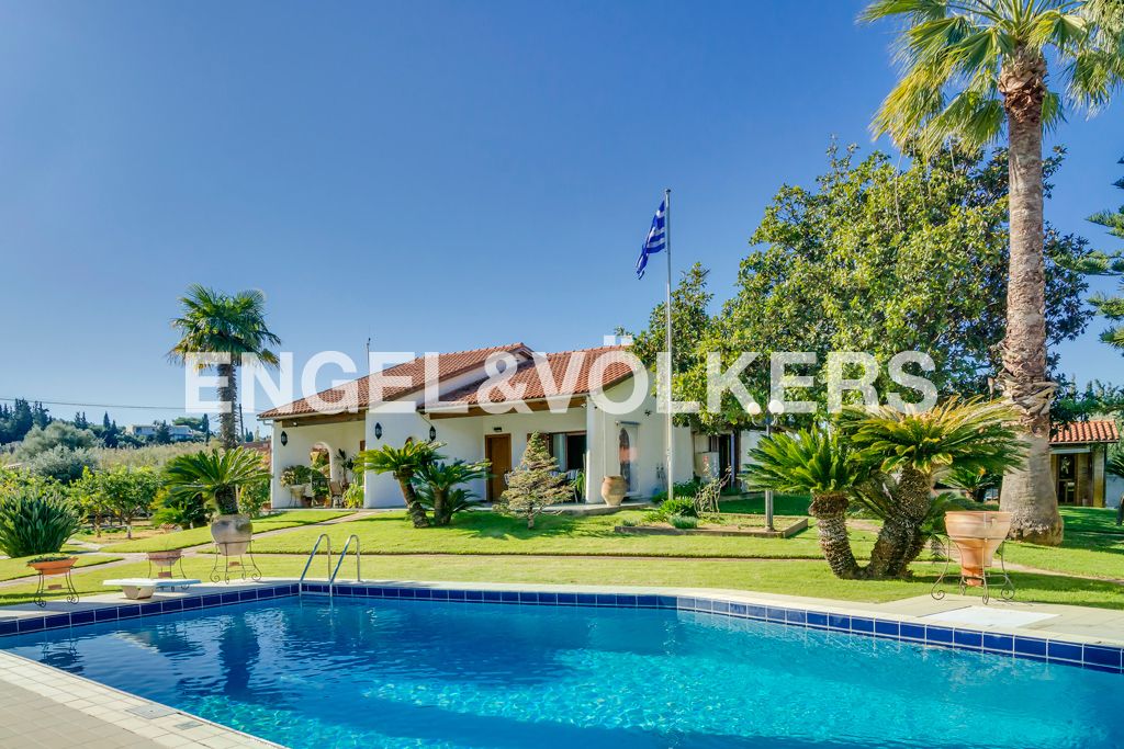 Patras, Western Greece, 142 m2, satılık Villa 128301327