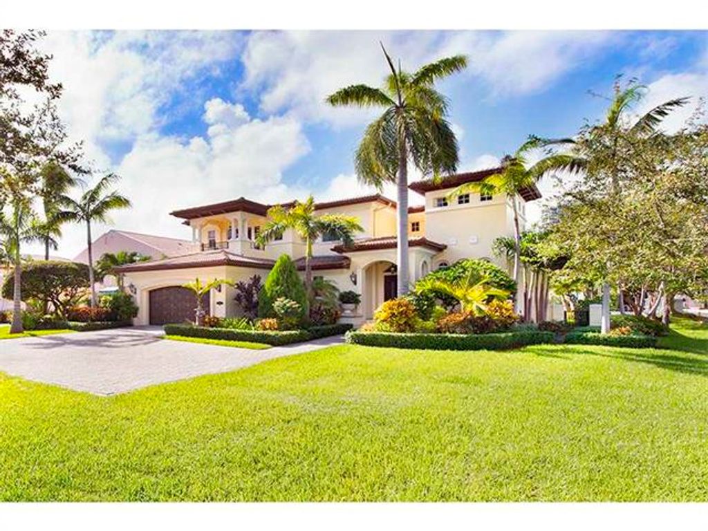 6-bedroom-luxury-mansion-for-sale-in-598-golden-beach-dr-golden-beach-miami-dade-florida