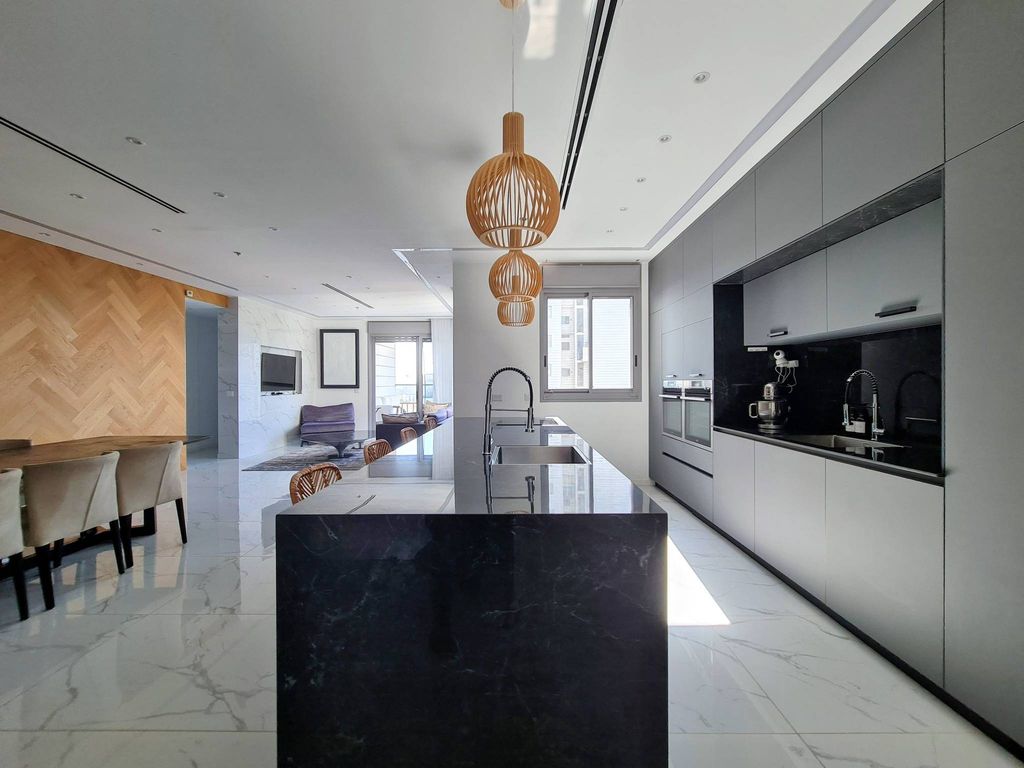 3 bedroom luxury Apartment for sale in Agamim, Netanya, Central