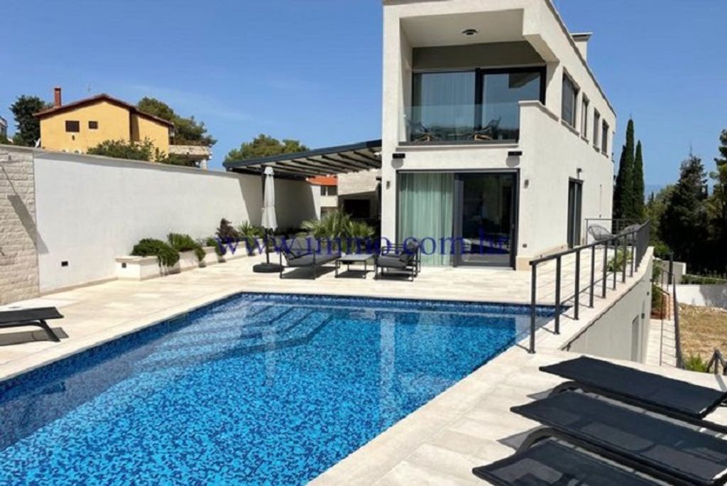 Luksusowa willa na sprzedaż Supetar Split Dalmatia 127765019 LuxuryEstate com