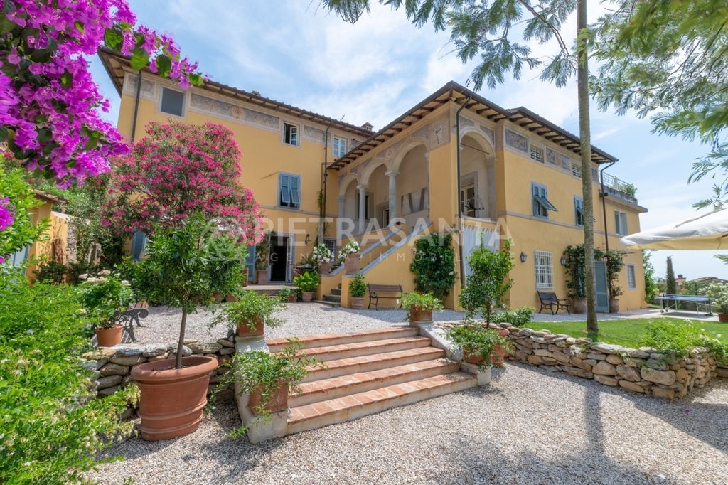 villa di 1000 mq in vendita corsanico, massarosa, lucca, toscana