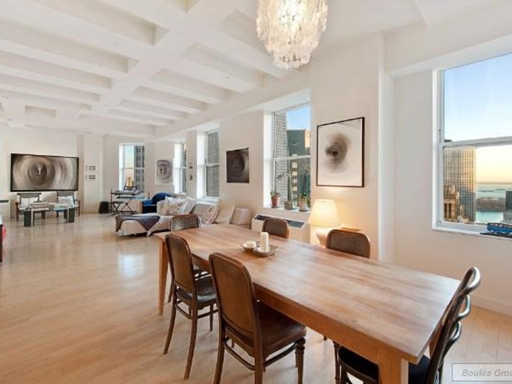 4 room luxury Apartment for sale in 15 BROAD, #2400, NEW YORK, NY 10038, New York