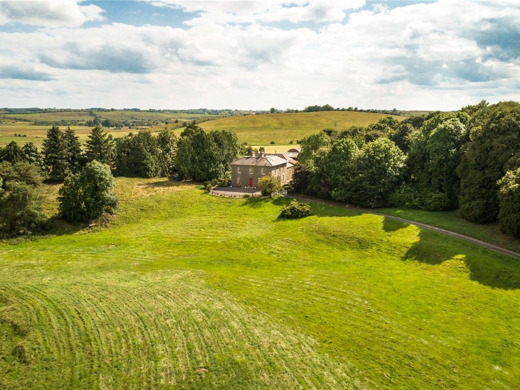 Exclusive country house for sale in Glencarne House and Farm, The Whole