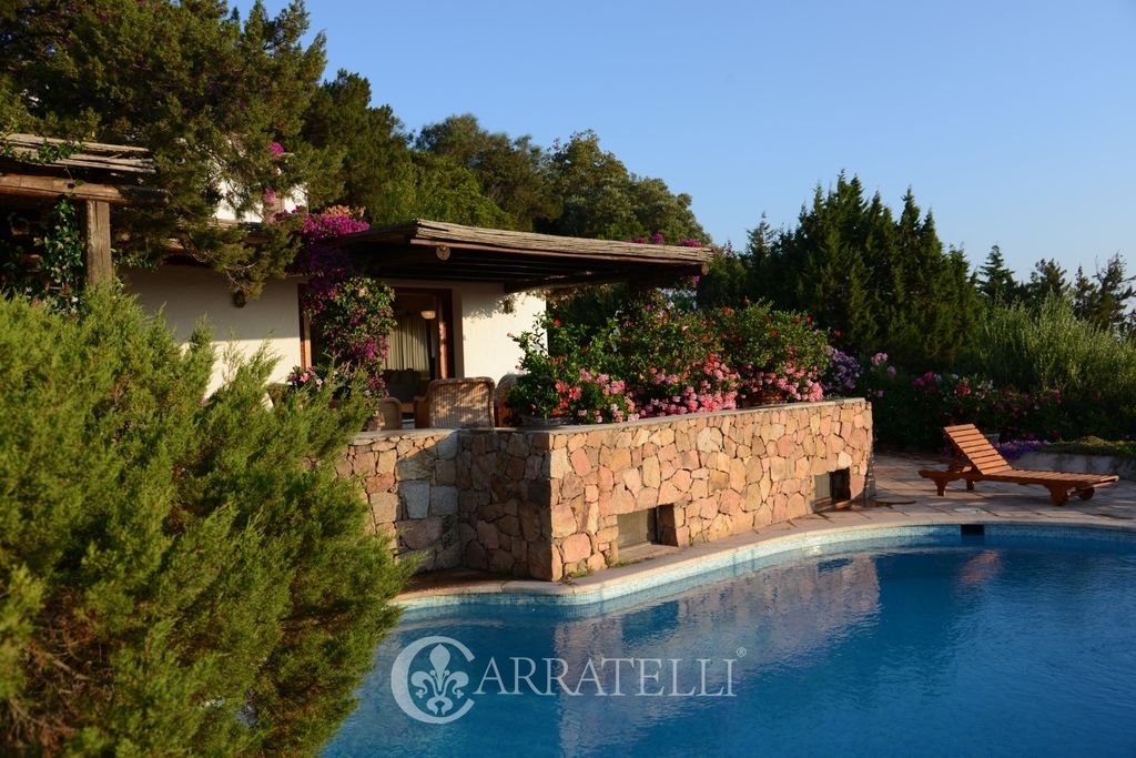 Esclusiva villa di 800 mq in vendita Via Porto Cervo, Arzachena, Sassari, Sardegna