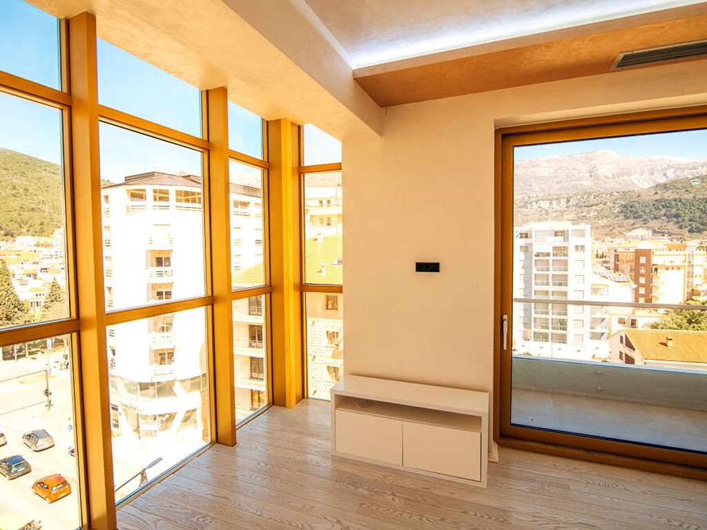 Luxury Penthouse For Sale In 22 Novembra 1, Budva, Opština Budva 