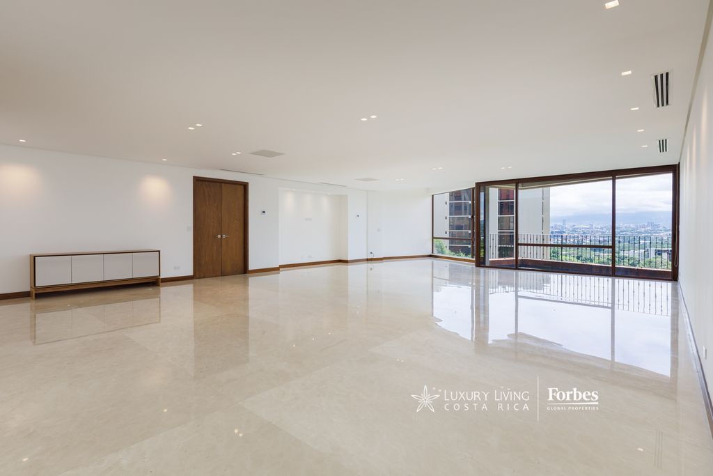 Элитная квартира 400 м2 в Продажа San Rafael, Escazú, Provincia de San José