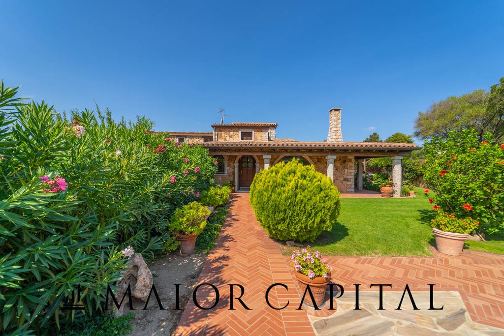 Villa in vendita Via dello Scorpione, Olbia, Sassari, Sardegna