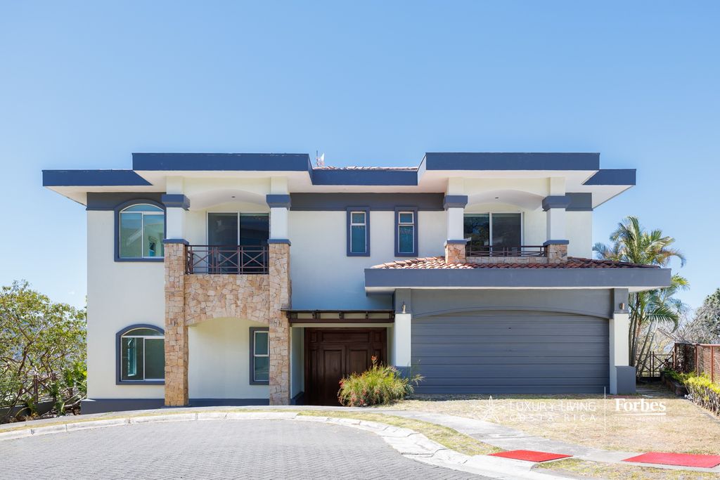Престижная квартира 550 м2 в Продажа Guachipelin, Escazú, Provincia de San José