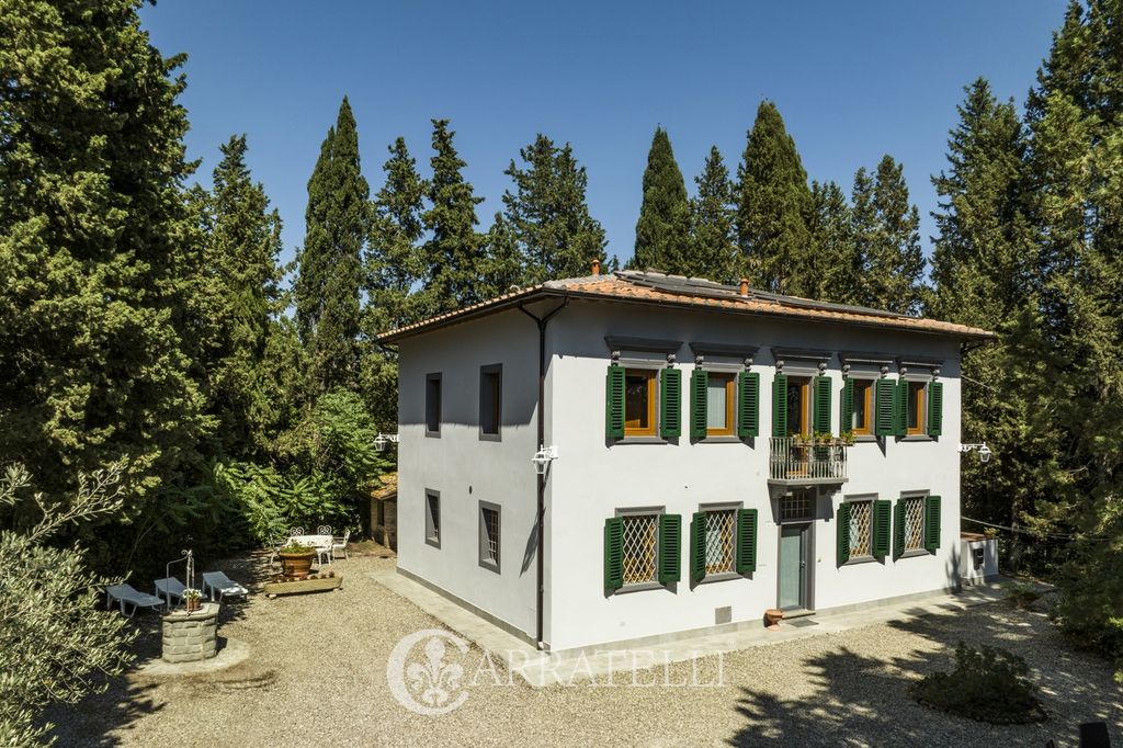 Villa / Chalet de 239 m2 en venta en Strada di Petrognano, Barberino
