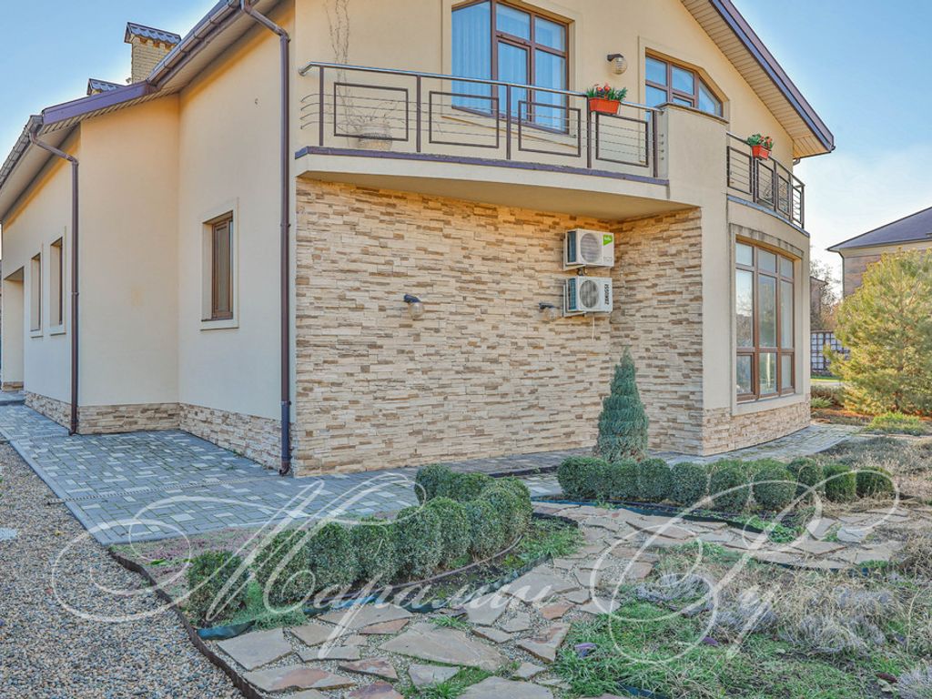 5 room luxury House for sale in Аксайский район ул Малохитовая, RostovonDon, Rostovskaya