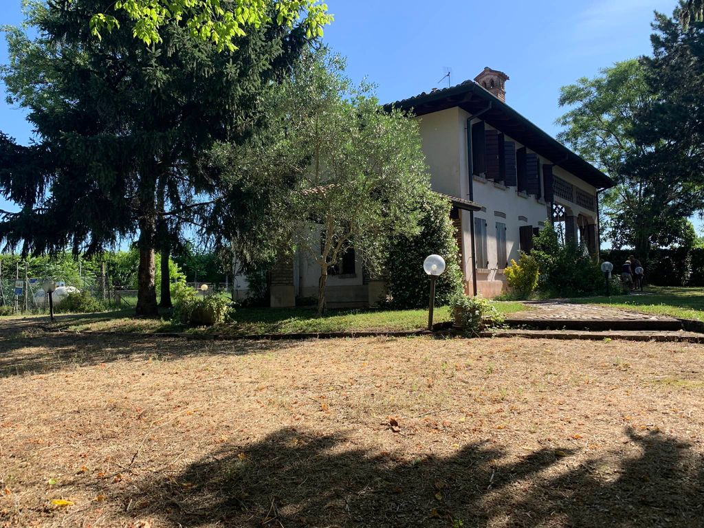 Villa di 250 mq in vendita via pilla, Mantova, Lombardia