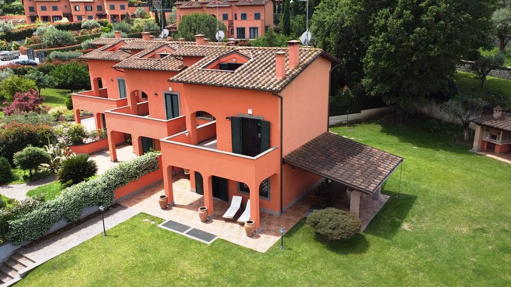 Esclusiva villa di 280 mq in vendita Via di Fontana Vecchia, 8/A, Frascati, Lazio