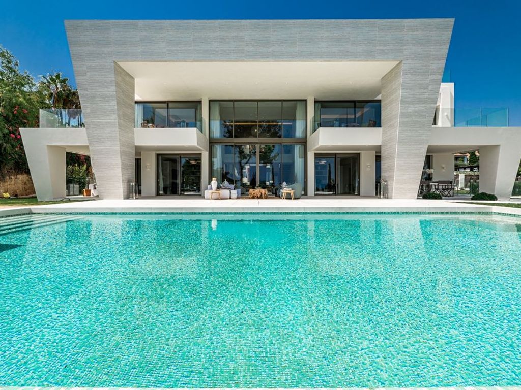 Marbella, Andalucíaの 販売高級ヴィラ - 93073983 | LuxuryEstate.com