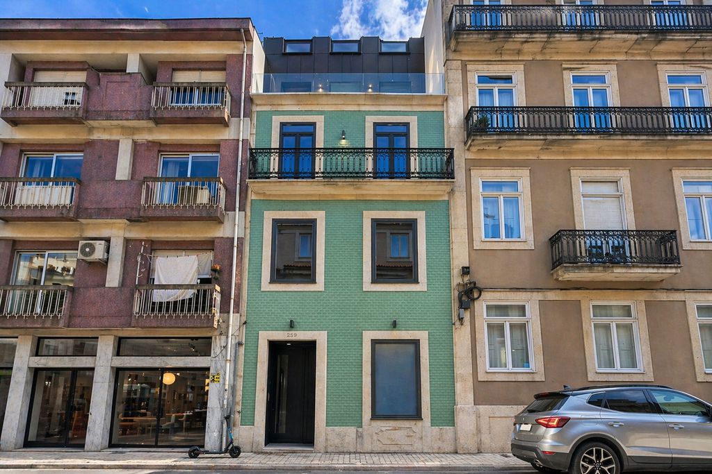 Престижный Жилой комплекс в Продажа Rua Miguel Bombarda, Порту, Porto, Distrito do Porto