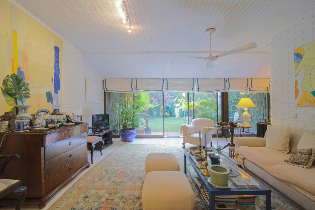 4 bedroom luxury Terraced House for sale in La Moraleja, Madrid